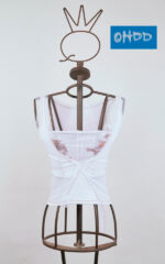 Top blanc stretch avec col bénitier – Image 2