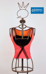 Top rosso stretch con collo ad anello - immagine 2