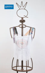 White stretch fabric top with print