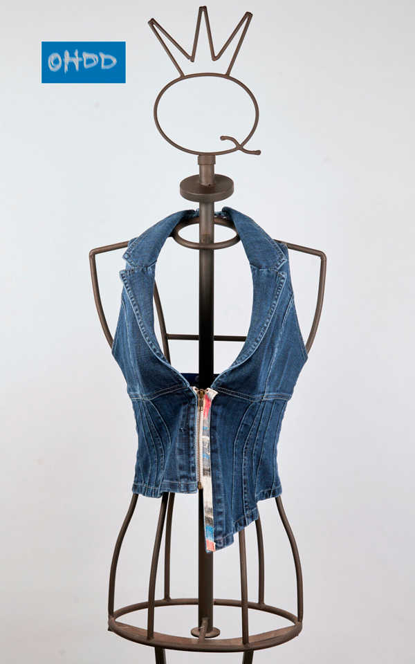 05SOH5428_A Sleeveless printed denim jacket - Image 1