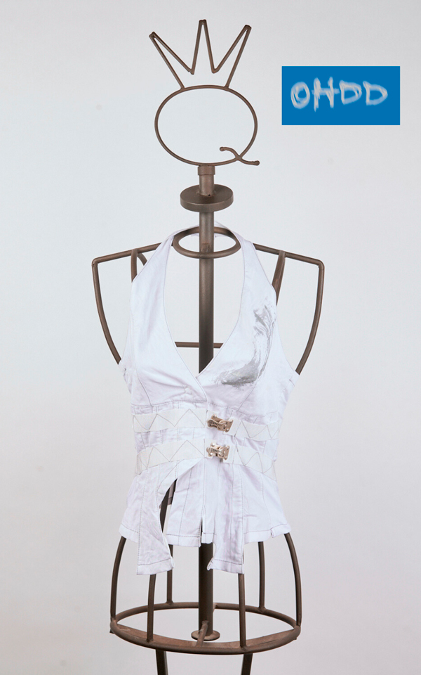 06SOH5683_B White vest with print - Image 1