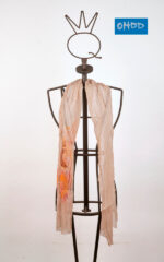 Foulard in crepon di seta con orlo roulotté e stampa