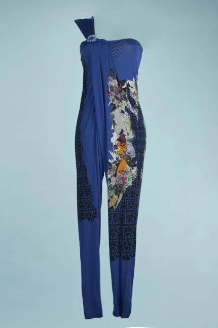 Elegant sleeveless jumpsuit in blue with floral details and geometric graphics, ideal for summer events and special occasions.