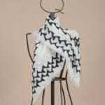 Foulard bianco e nero